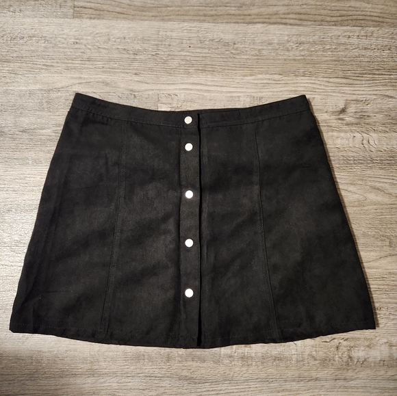 H&M Faux Suede A-Line Skirt - Picture 3 of 3
